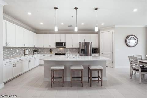 239 Indies Dr E 202, Naples FL - photo 6 of 36