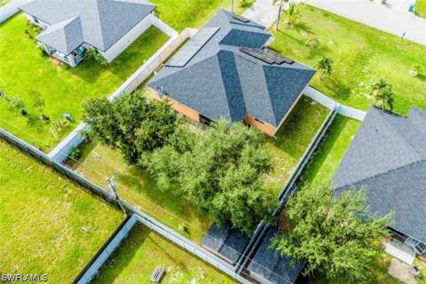 501 NE 24th Ter, Cape Coral FL - photo 6 of 49