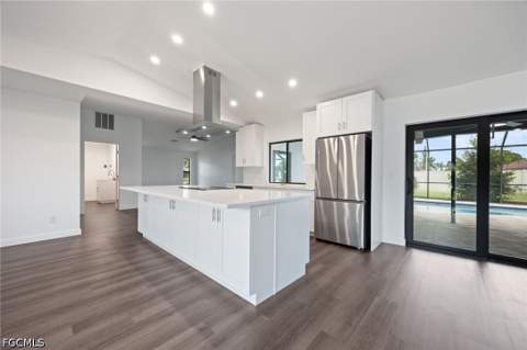 812 SE 34th St, Cape Coral FL - photo 11 of 43