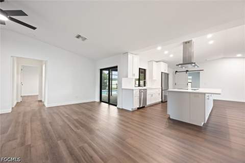 812 SE 34th St, Cape Coral FL - photo 7 of 43