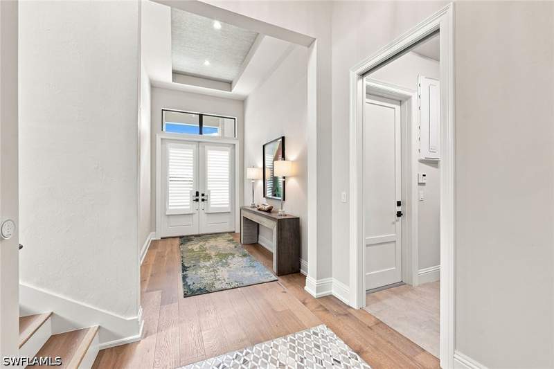 4 bedroom SingleFamilyResidence at 2935 Coco Lakes Dr, Coco Lakes, Naples — photo 5