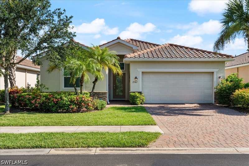 4 bedroom SingleFamilyResidence at 1987 Fairmont Ln, Orange Blossom Ranch, Naples — photo 1