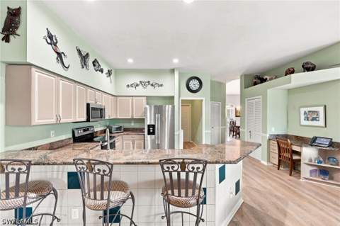 195 Palmetto Dunes Cir, Naples FL - photo 12 of 38