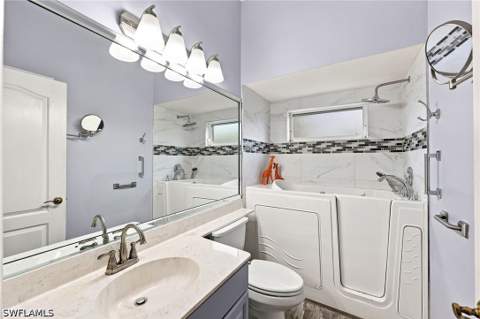 195 Palmetto Dunes Cir, Naples FL - photo 22 of 38