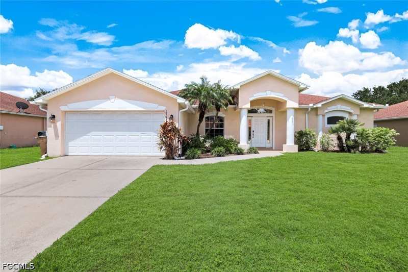 3 bedroom SingleFamilyResidence at 2563 Nature Pointe Loop, Hawk'S Preserve, Fort Myers — photo 1