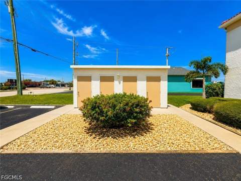 1615 SE 46th Ln 202, Cape Coral FL - photo 20 of 26