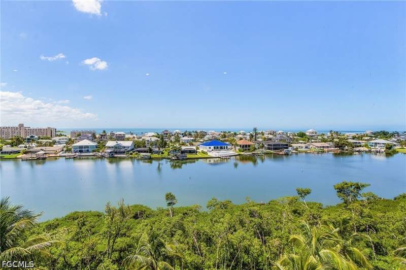 3 bedroom Condominium at 4192 Bay Beach Ln 872, Waterside At Bay Beach, Fort Myers Beach — photo 2
