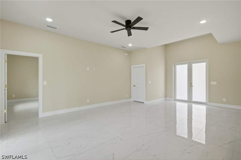 4 bedroom SingleFamilyResidence at 937 Asther St E, Lehigh Acres, Lehigh Acres — photo 4