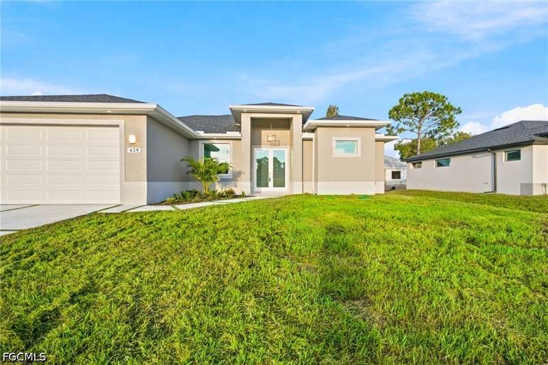 3 bedroom SingleFamilyResidence at 350 Radford Ave, Lehigh Acres, Lehigh Acres — photo 3
