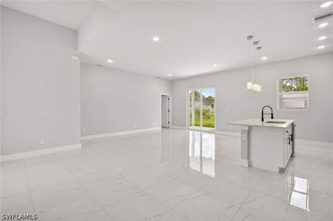 525 Genesee Ave S, Lehigh Acres FL - photo 8 of 31