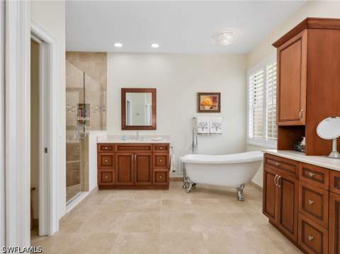 10842 Tiberio Dr, Fort Myers FL - photo 23 of 50