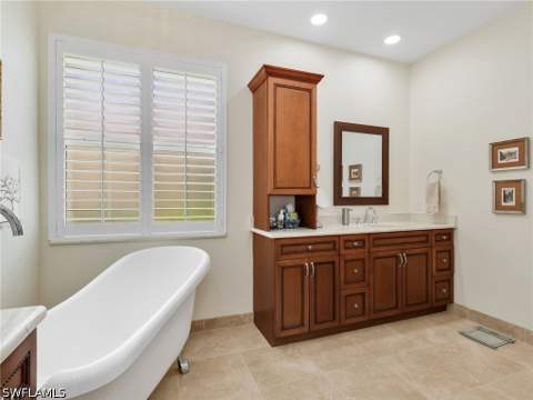 10842 Tiberio Dr, Fort Myers FL - photo 24 of 50