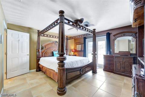 360 16th AVE NW, Naples FL - photo 18 of 46