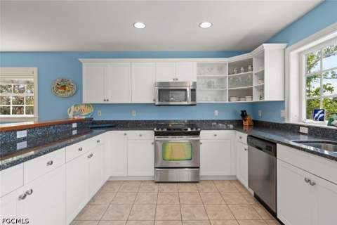 4534 Bowen Bayou Rd, Sanibel FL - photo 19 of 45