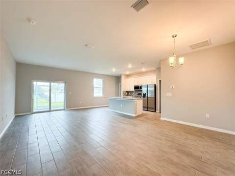 512 NW 25th Ave, Cape Coral FL - photo 9 of 42