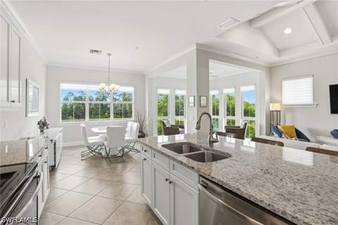 6561 Dominica Dr 201, Naples FL - photo 12 of 43