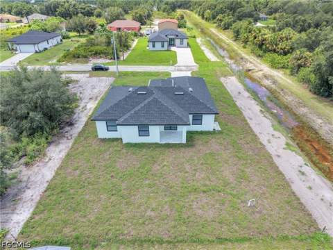 2522 56th St W, Lehigh Acres FL - photo 10 of 34