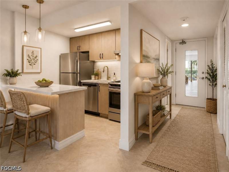 1 bedroom Condominium at 1 Bluebill Ave 302, Vanderbilt Towers, Naples — photo 2