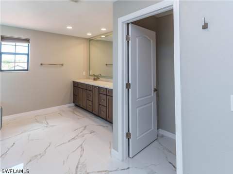 1588 Vizcaya Ln, Naples FL - photo 23 of 50