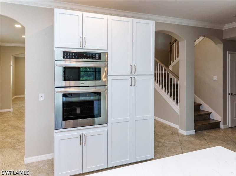 5 bedroom SingleFamilyResidence at 1588 Vizcaya Ln, Artesia, Naples — photo 5