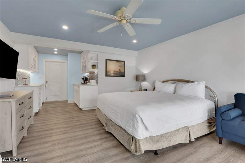 bedroom Condominium at 900 Broad Ave S 139, Cove Inn, Naples — photo 5
