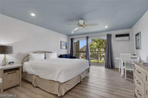 900 Broad Ave S 139, Naples FL - photo 6 of 32