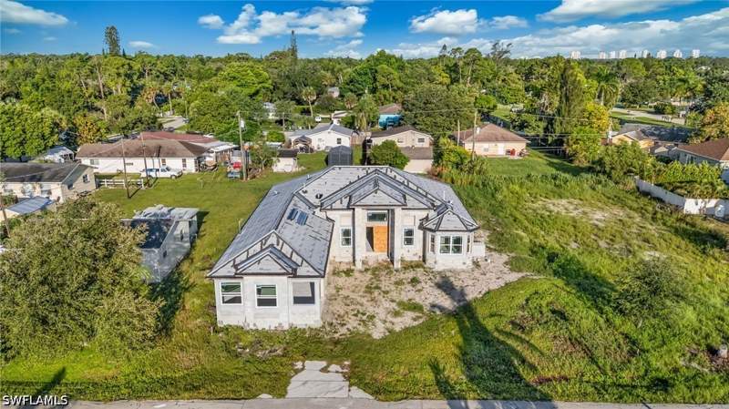 3 bedroom SingleFamilyResidence at 27549 Oregon St, Heitmans, Bonita Springs — photo 3