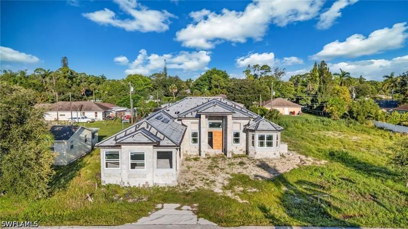 3 bedroom SingleFamilyResidence at 27549 Oregon St, Heitmans, Bonita Springs — photo 4