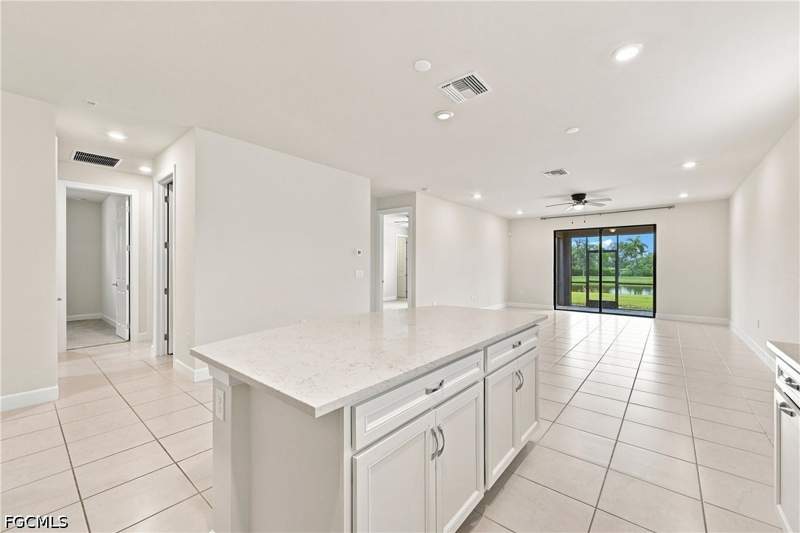 3 bedroom SingleFamilyResidence at 3922 Spotted Eagle Way, Eagle Reserve, Fort Myers — photo 4