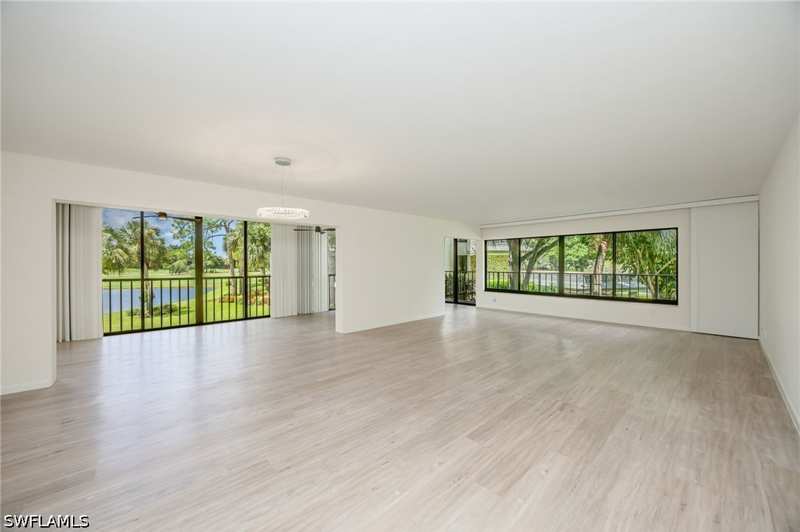 3 bedroom Condominium at 425 Wildwood Ln, Bears Paw, Naples — photo 1