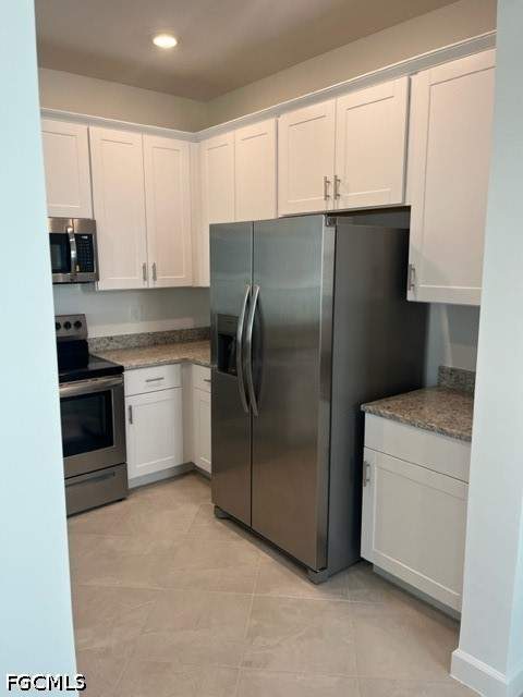 3 bedroom Townhouse at 14165 Pine Lodge Ln, Timber Creek, Fort Myers — photo 2
