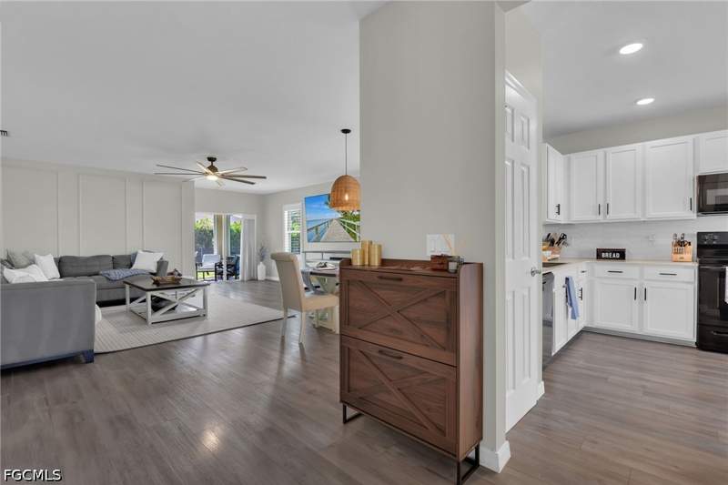 3 bedroom SingleFamilyResidence at 3407 Cancun Ct, Entrada, Cape Coral — photo 5