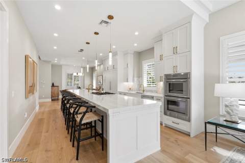 888 10th Ave S, Naples FL - photo 8 of 41