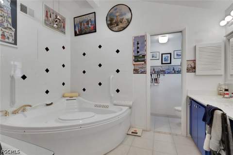 4498 Windjammer Ln 2B, Fort Myers FL - photo 24 of 50