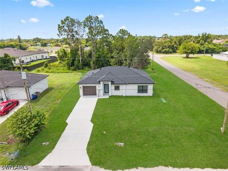 3 bedroom SingleFamilyResidence at 2505 1st St Sw, Lehigh Acres, Lehigh Acres — photo 4