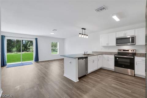 2210 SW 4th St, Cape Coral FL - photo 7 of 21