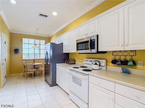 20061 Sanibel View Cir 203, Fort Myers FL - photo 13 of 50
