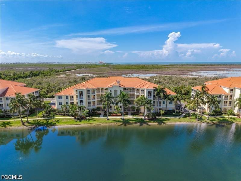 2 bedroom Condominium at 20061 Sanibel View CIR 203, SANIBEL VIEW CONDO, Fort Myers — photo 2