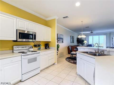 20061 Sanibel View Cir 203, Fort Myers FL - photo 8 of 50