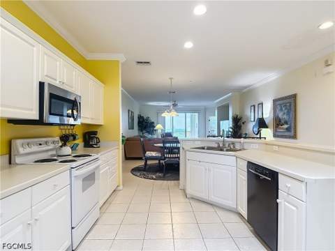 20061 Sanibel View Cir 203, Fort Myers FL - photo 9 of 50