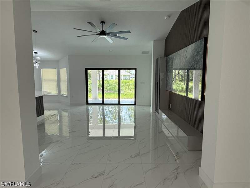 4 bedroom SingleFamilyResidence at 819 Congress Ave, Lehigh Acres, Lehigh Acres — photo 2