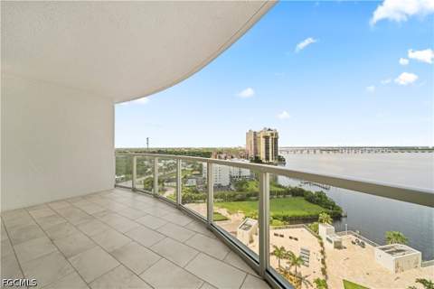 3000 Oasis Grand Blvd 1407, Fort Myers FL - photo 14 of 50