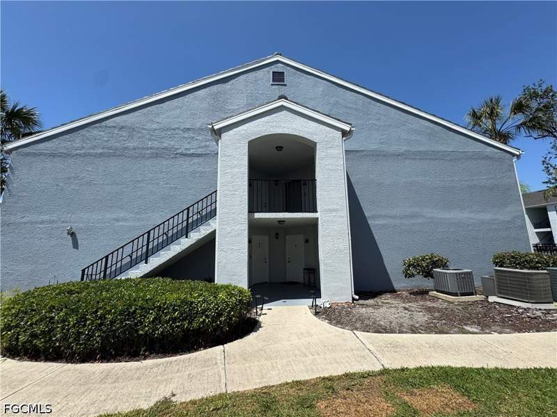 3 bedroom Condominium at 13621 Eagle Ridge Dr 1527, Musa At Daniels, Fort Myers — photo 2