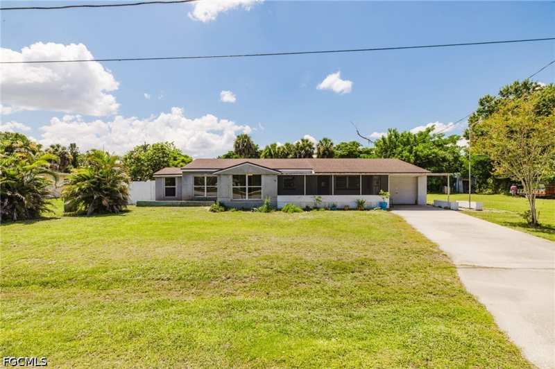 3 bedroom SingleFamilyResidence at 4616 Eugene St, Fort Myers, Fort Myers — photo 1