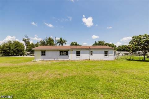 4616 Eugene St, Fort Myers FL - photo 18 of 19