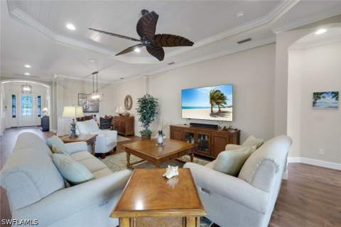 8362 Viale Cir, Naples FL - photo 10 of 49