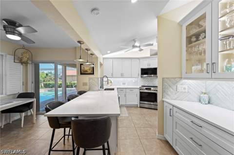 1330 SW 4th Ct, Cape Coral FL - photo 12 of 49