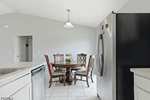 132 NE 16th Ter, Cape Coral FL - photo 14 of 37