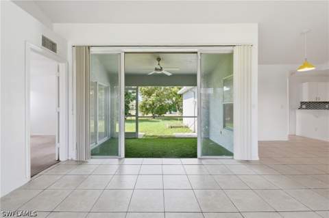 202 SW 11th Ter, Cape Coral FL - photo 11 of 46