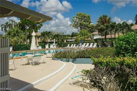 3276 Prince Edward Island Cir 2, Fort Myers FL - photo 20 of 22